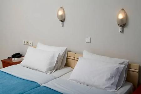 Haris on the beach - 6