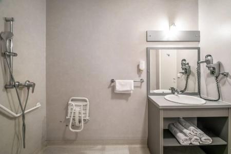 Zenitude Hôtel-Résidences Lorda - 9