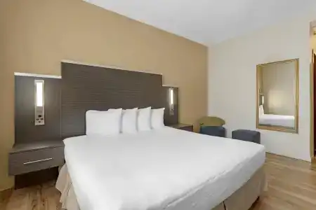 Best Western Jamaica Inn - 37