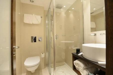 Park Grand Paddington Court - 24