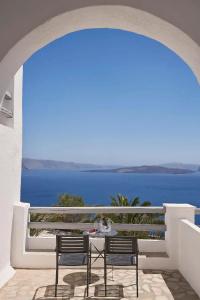 Mr and Mrs White Santorini - 66