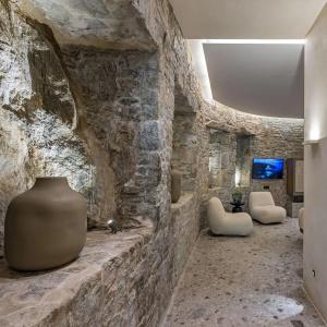 Aeonic Suites and Spa - 18