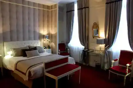 Best Western Premier Grand Monarque & Spa - 75