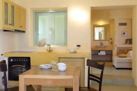 Voreina Gallery Suites - 39