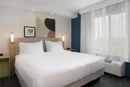 Hilton Garden Inn - 63