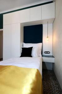 Art Deco Wolker By Astoria & Medical Spa - 55