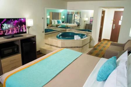 Pigeon River Inn - 187
