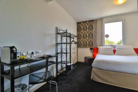 Kyriad Frejus - Centre - 60