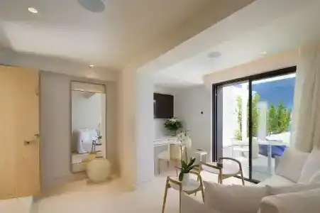 The Island Concept Luxury Boutique - 39