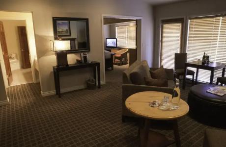 Pine Ridge Inn - 88