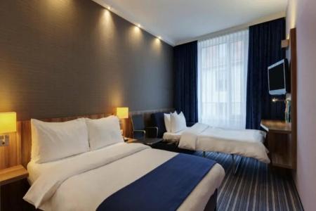 Holiday Inn Express Dresden City Centre - 4
