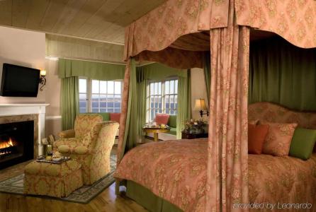Spindrift Inn - 22