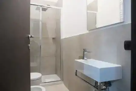 Bespoke Luxury Suites - 6
