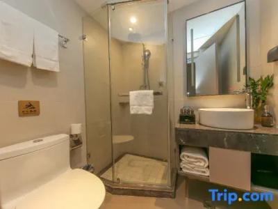 The Golden Ville Boutique and Spa - 140