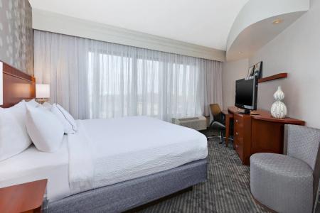 Courtyard by Marriott Downtown - 6