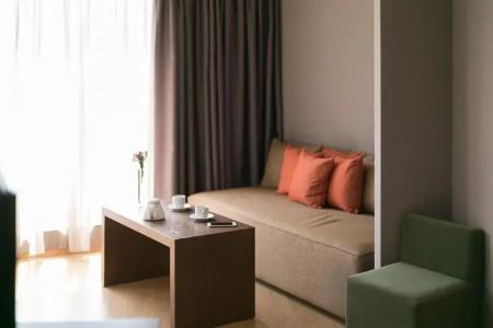 Plaza, Philians and Resorts - 104