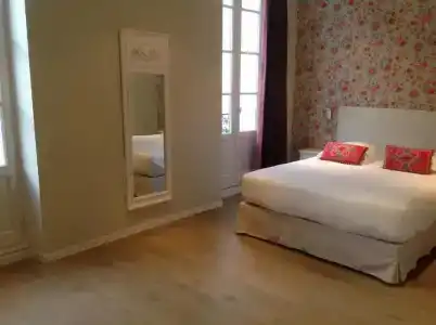 Hôtel Central - 62