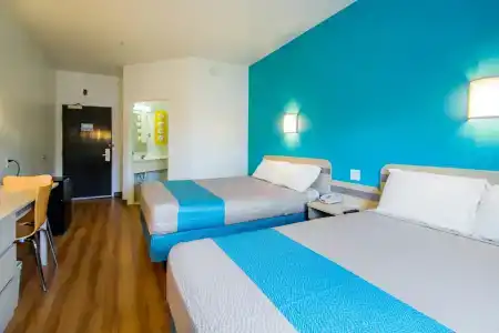 6-Portland, OR - North - 4