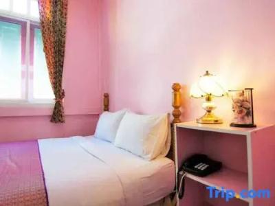 Samsen Sam Place - 126