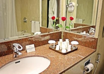 Golden Tulip Bahrain - 41