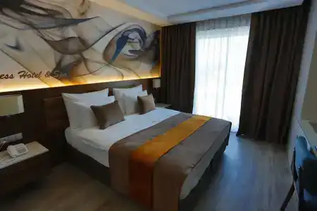 B Business & Spa - 6