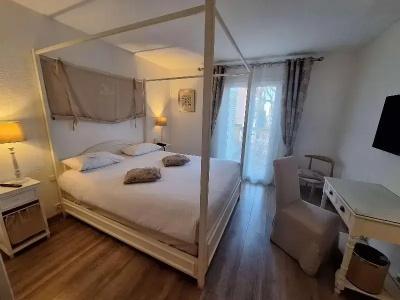 Best Western L'Orangerie - 93