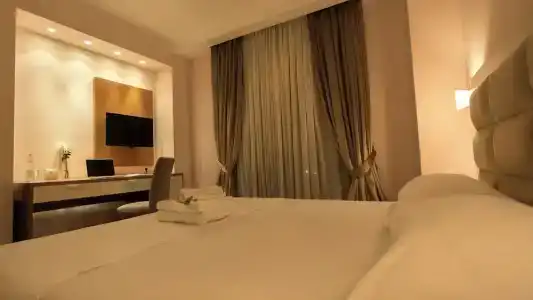 Royal Hill - 1