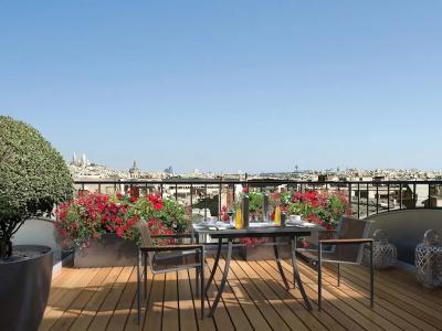 La Clef Champs-Élysées Paris by The Crest Collection - 35