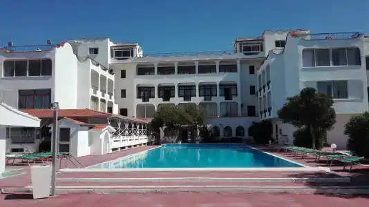 International Resort - 19