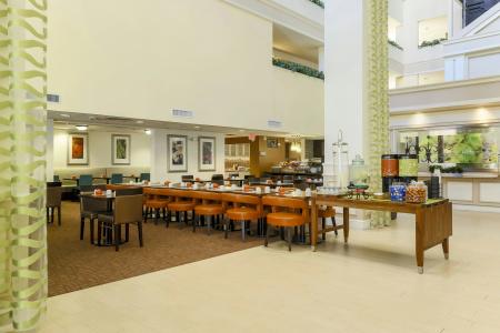 Hilton Garden Inn Dallas/Market Center - 25