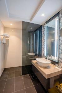 Radisson Dubai Damac Hills - 59