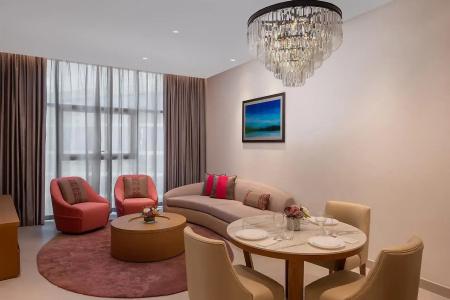 Hilton Creek & Residences - 11