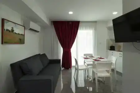 Art & Wine Studios and Apts - 73