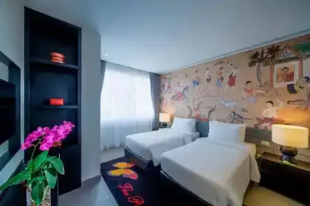 The Pavilions, Suites - 20