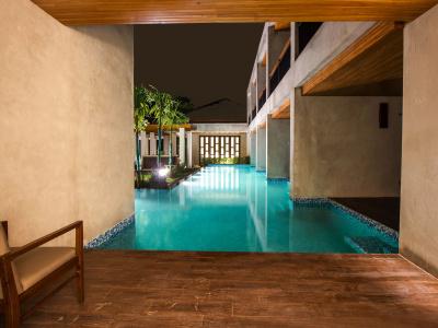 B2 Premier Resort - 13