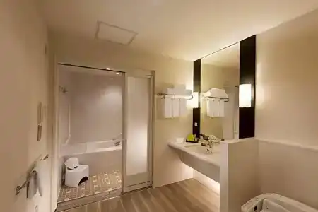 DoubleTree by Hilton Naha Shuri Castle - 60