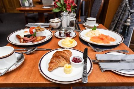 Royal Scots Club - 46