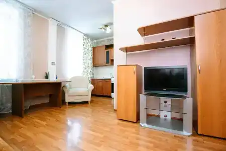 на Весенней 6 - 8