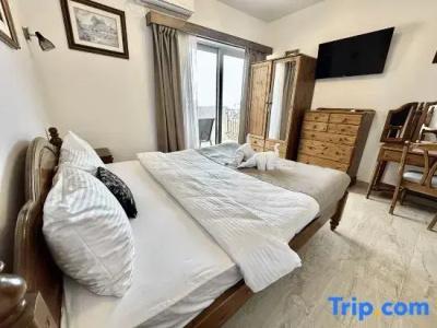 West Gate Guesthouse - 33
