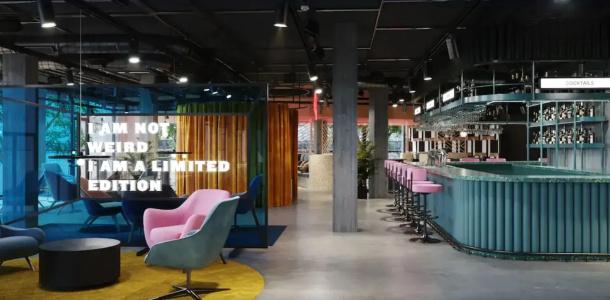 The Social Hub - 19