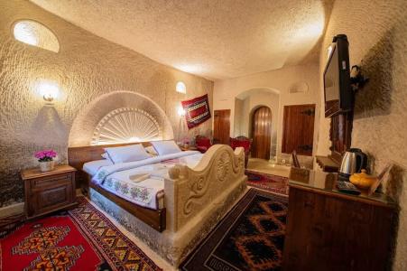 Safran Cave - 148
