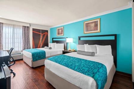 Howard Johnson by Wyndham - 4