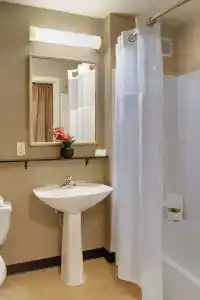 The Mediterranean Inn - 8
