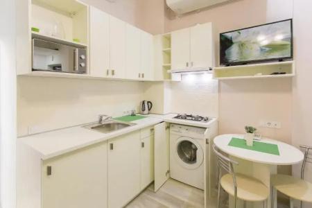 Basseynaya Apart - 83