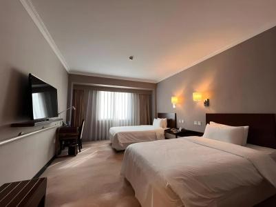 Beijing Continental Grand - 6