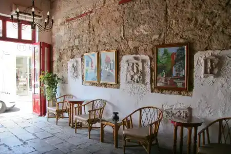Kiniras Traditional & Restaurant - 16