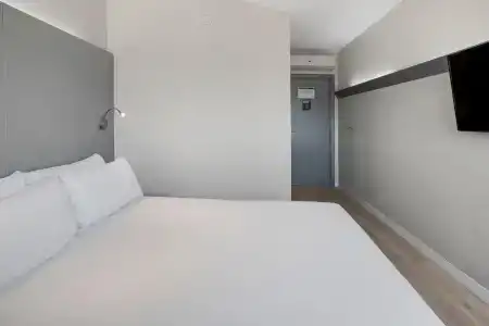 b&b Figueres - 29