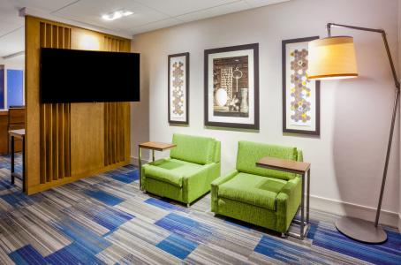 Holiday Inn Express and Suites Downtown, an IHG - 25