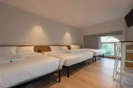 Boxpackers Hostel - 25