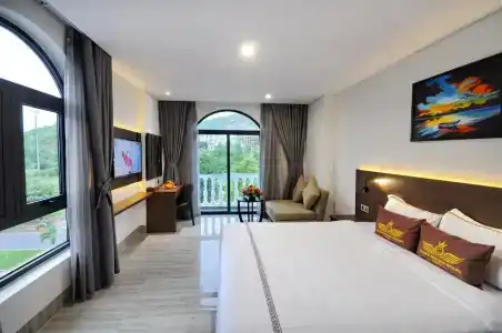 Crown Nguyen Hoang - 82